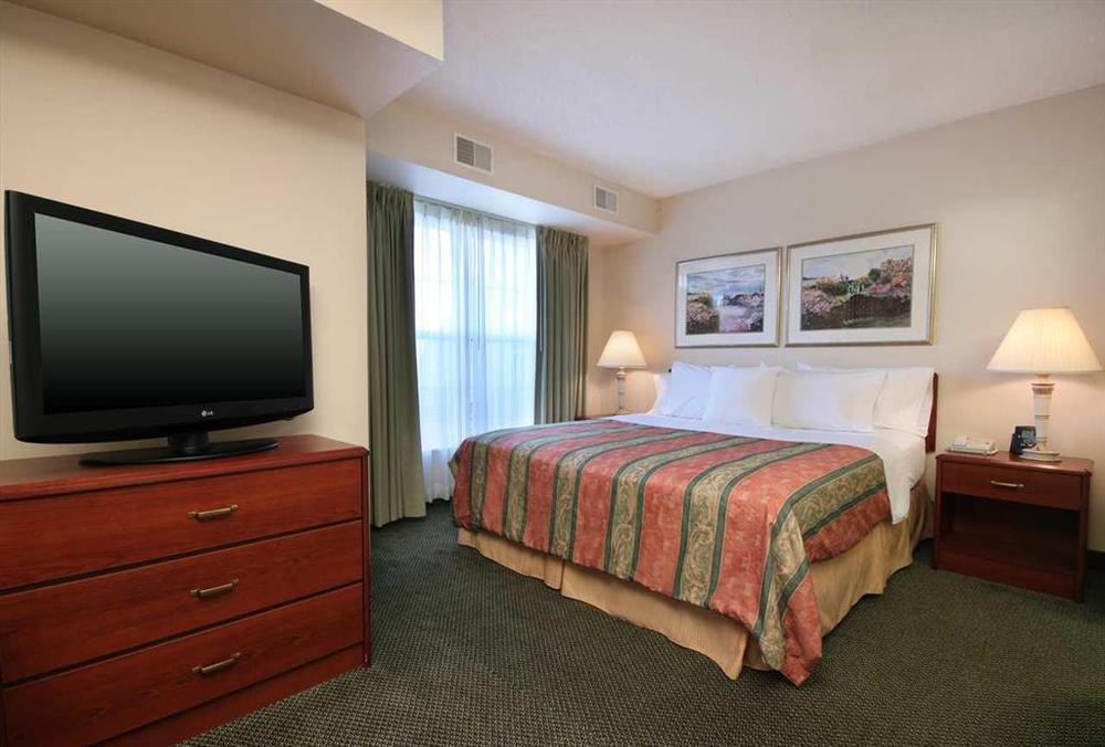 Homewood Suites By Hilton Erie Kearsarge Oda fotoğraf